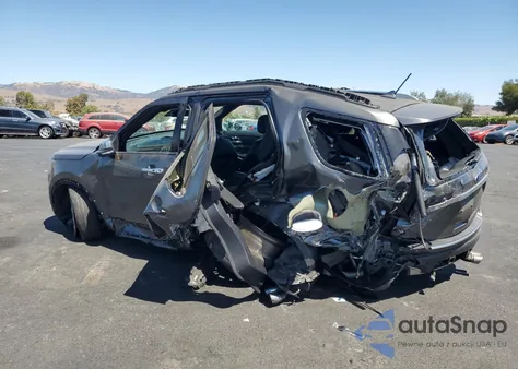 2019 Ford Explorer Platinum z USA, uszkodzony, nr VIN 1FM5K8HT7KGA73398